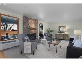 Photo #2: 23133369 Listing