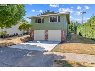 Photo #1: 23133754 Listing