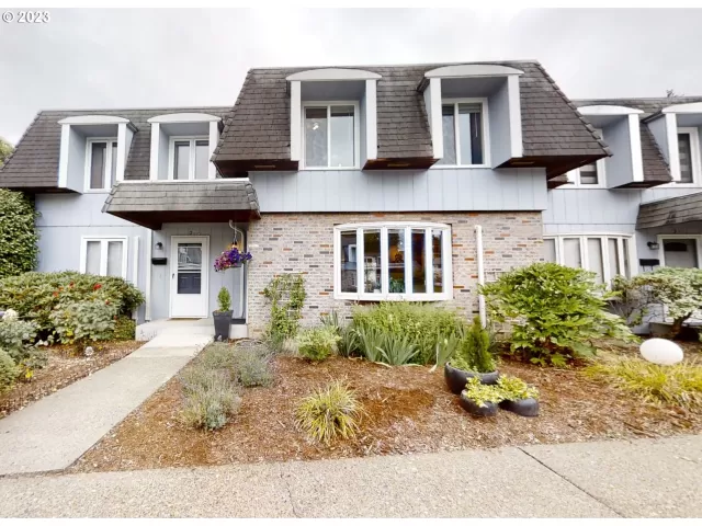 MLS: 23135101 Condo For Sale