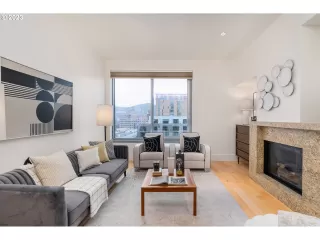 Photo #3: 23135316 Listing 