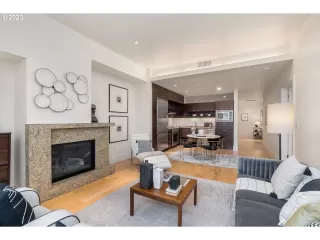 Photo #5: 23135316 Listing 