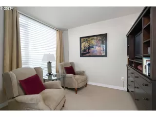 Photo #2: 23135423 Listing