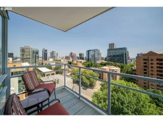 Photo #5: 23135423 Listing