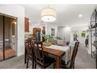 Photo #3: 23135745 Listing