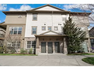 Photo #1: 23136043 Listing