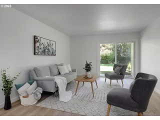 Photo #1: 23136310 Listing