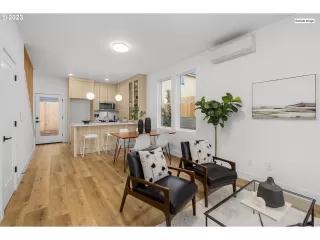 Photo #2: 23136383 Listing