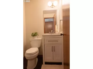 Photo #4: 23137531 Listing 