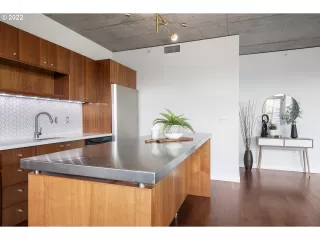 Photo #4: 23138121 Listing 