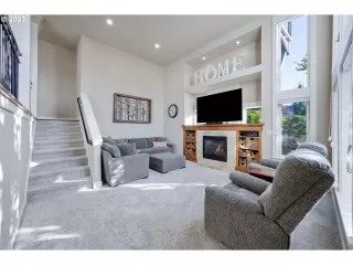 Photo #6: 23138920 Listing