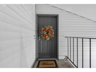 Photo #1: 23139852 Listing