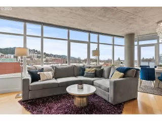 Photo #3: 23142840 Listing