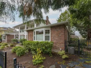 Photo #2: 23146383 Listing