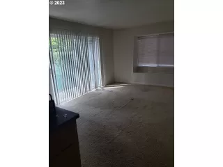 Photo #6: 23146895 Listing