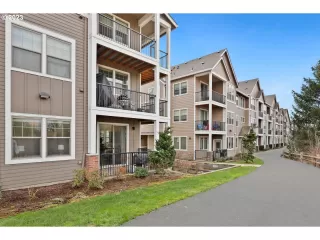 Photo #1: 23147069 Listing