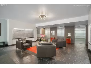 Photo #2: 23147302 Listing