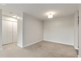 Photo #6: 23150048 Listing 