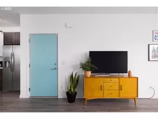 Photo #1: 23151260 Listing