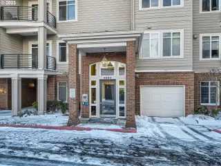 Photo #1: 23151533 Listing