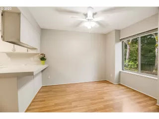 Photo #6: 23151616 Listing 