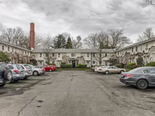 Photo #1: 23152749 Listing