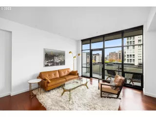 Photo #3: 23153342 Listing 