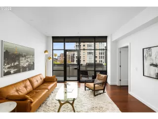 Photo #4: 23153342 Listing 