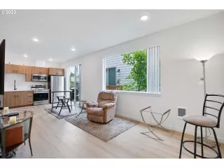 Photo #6: 23153607 Listing 