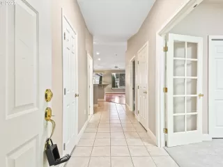 Photo #3: 23154298 Listing