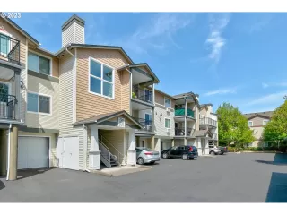 Photo #2: 23157568 Listing