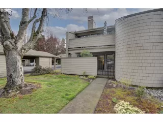 Photo #1: 23158197 Listing 