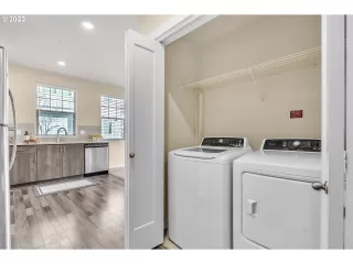 Photo #2: 23158912 Listing 