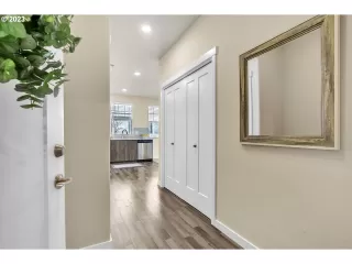 Photo #3: 23158912 Listing 