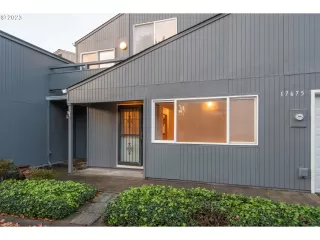 Photo #2: 23159472 Listing 