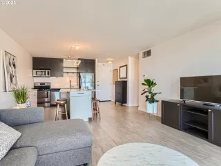 Photo #6: 23160304 Listing 