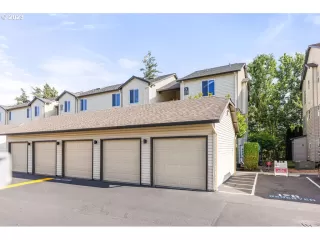 Photo #1: 23160704 Listing