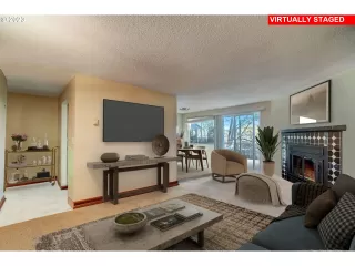 Photo #4: 23161295 Listing