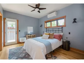 Photo #3: 23162252 Listing