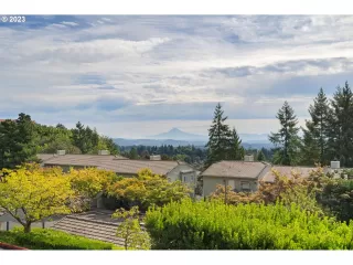 Photo #6: 23162529 Listing