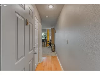 More Details about MLS # 23165379 : 10192 SE TALBERT ST