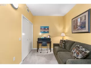 Photo #5: 23166986 Listing 