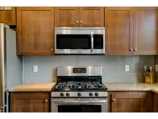 Photo #6: 23169191 Listing 