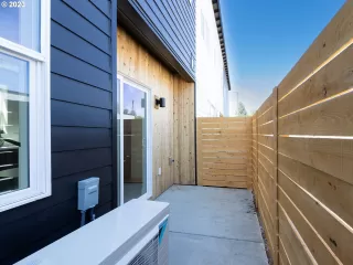 Photo #1: 23169293 Listing