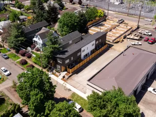 Photo #4: 23169293 Listing