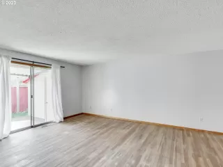 Photo #3: 23170046 Listing 