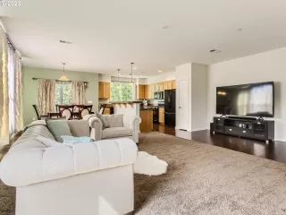 Photo #4: 23170637 Listing