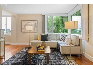 Photo #3: 23171051 Listing 