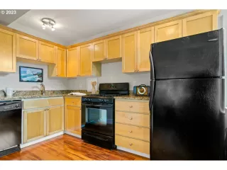 Photo #5: 23171051 Listing 