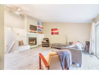 Photo #2: 23171084 Listing 