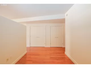 Photo #2: 23171551 Listing